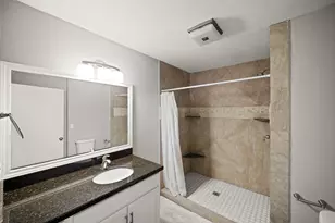 4510 Silverwood Dr, Houston, TX 77035 - Photo 19