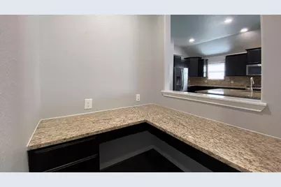 10 Pinestead Court, Tomball, TX 77375 - Photo 7