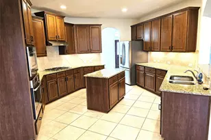 30707 Shady Trace Drive, Spring, TX 77386 - Photo 9