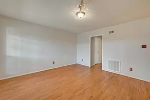 7714 Renwick Dr, Houston, TX 77081 - Photo 5