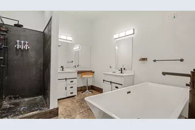 8302 Shotwell Street, Houston, TX 77016 - Photo 15