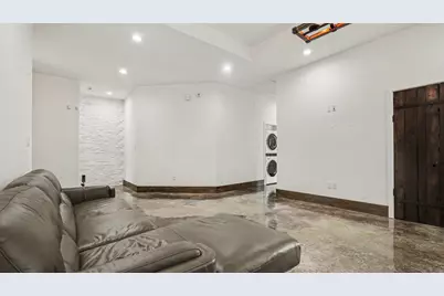 8302 Shotwell Street, Houston, TX 77016 - Photo 5