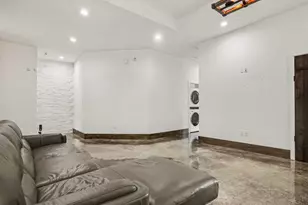 8302 Shotwell St, Houston, TX 77016 - Photo 5