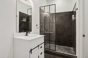 8302 Shotwell St, Houston, TX 77016 - Photo 21