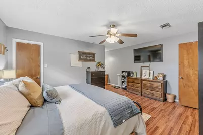 610 Green Hills Drive, Huntsville, TX 77340 - Photo 15