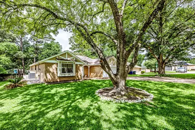 610 Green Hills Drive, Huntsville, TX 77340 - Photo 25
