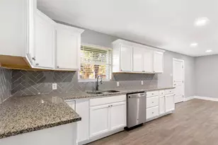 150 Gruss Dr, Houston, TX 77060 - Photo 5