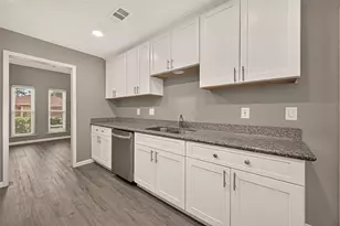 13035 Mintwood Dr, Beaumont, TX 77713 - Photo 17