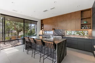 1110 Grovewood Ln, Houston, TX 77008 - Photo 3