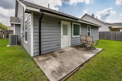 2111 W Gulf Street, Baytown, TX 77520 - Photo 31