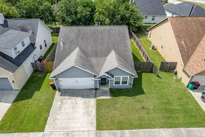 2111 W Gulf Street, Baytown, TX 77520 - Photo 5