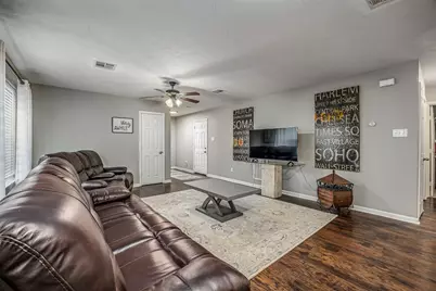 2111 W Gulf Street, Baytown, TX 77520 - Photo 15