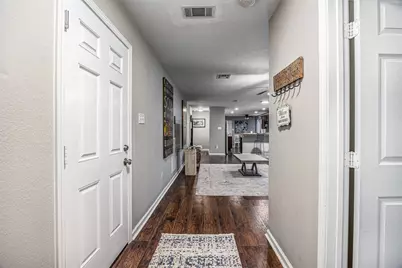 2111 W Gulf Street, Baytown, TX 77520 - Photo 11