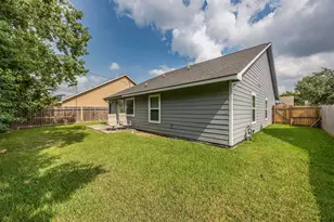 2111 W Gulf St, Baytown, TX 77520 - Photo 29