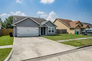 2111 W Gulf St, Baytown, TX 77520 - Photo 3