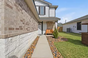 1224 Millpointe Ln, Dayton, TX 77535 - Photo 3