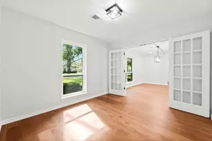 2535 Southwick St, Houston, TX 77080 - Photo 13