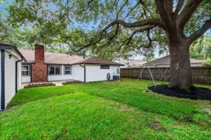2535 Southwick St, Houston, TX 77080 - Photo 5