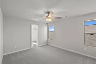 13303 Padre Bay Ln, Rosharon, TX 77583 - Photo 11