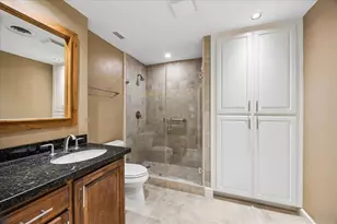 2929 Buffalo Speedway, Houston, TX 77098 - Photo 11