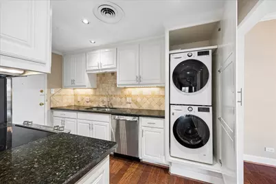 2929 Buffalo Speedway #A513, Houston, TX 77098 - Photo 7