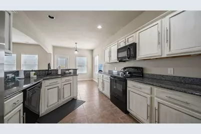 13092 Greenbriar, Willis, TX 77318 - Photo 5