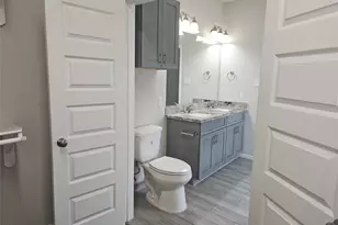 4801 Wenda St, Houston, TX 77033 - Photo 11