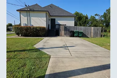 4801 Wenda Street #B, Houston, TX 77033 - Photo 3