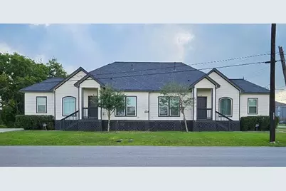 4801 Wenda Street #B, Houston, TX 77033 - Photo 1