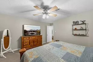 2355 Farriers Bend Dr, Friendswood, TX 77546 - Photo 13