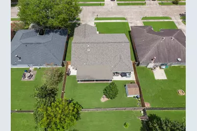 2355 Farriers Bend Drive, Friendswood, TX 77546 - Photo 35