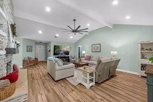 2355 Farriers Bend Dr, Friendswood, TX 77546 - Photo 19