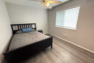 6019 Greenpark Manor Ln, Houston, TX 77085 - Photo 13