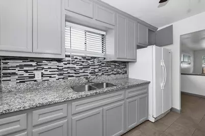 4203 Hirsch Road #5, Houston, TX 77026 - Photo 3