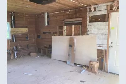 2821 N Sonny Lane, Galveston, TX 77554 - Photo 13