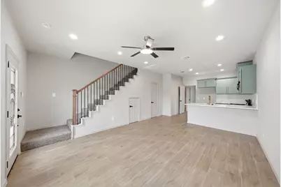 10214 Carmencita Way, Houston, TX 77075 - Photo 7