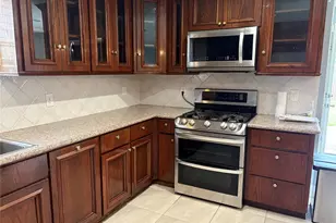 207 Parliament Dr, Houston, TX 77034 - Photo 3