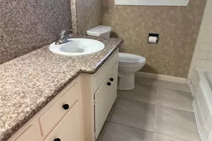 207 Parliament Dr, Houston, TX 77034 - Photo 5