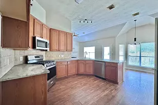 5231 Sherilynn Dr, Spring, TX 77373 - Photo 11