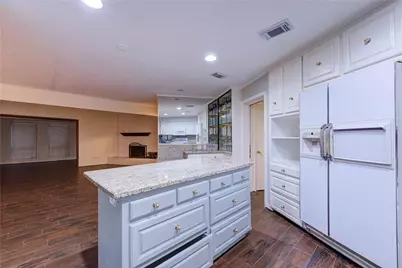 10850 Kirktown Drive, Houston, TX 77089 - Photo 3