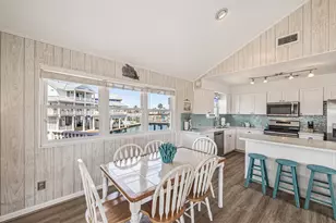 22128 Yoakum Dr, Galveston, TX 77554 - Photo 7