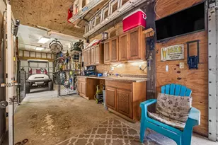 22128 Yoakum Dr, Galveston, TX 77554 - Photo 29