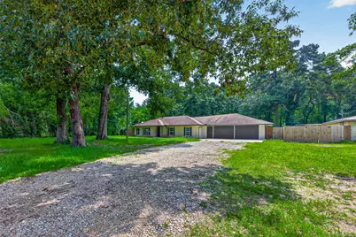 18747 Woodridge Drive, Conroe, TX 77302 - Photo 3
