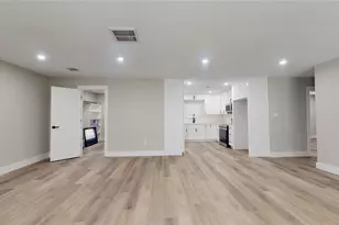 6606 Granite St, Houston, TX 77092 - Photo 3