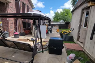 204 King William Dr, La Porte, TX 77571 - Photo 13