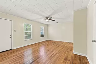 1914 Oaklawn Dr, La Marque, TX 77568 - Photo 11
