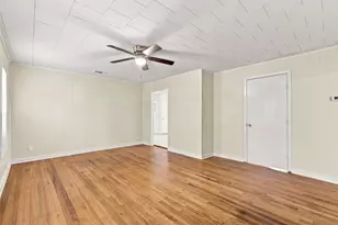1914 Oaklawn Dr, La Marque, TX 77568 - Photo 9