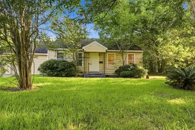 1914 Oaklawn Drive, La Marque, TX 77568 - Photo 1