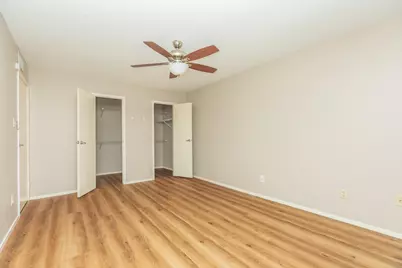 7128 N Holiday Drive, Galveston, TX 77550 - Photo 25