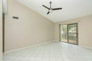7128 N Holiday Dr, Galveston, TX 77550 - Photo 11